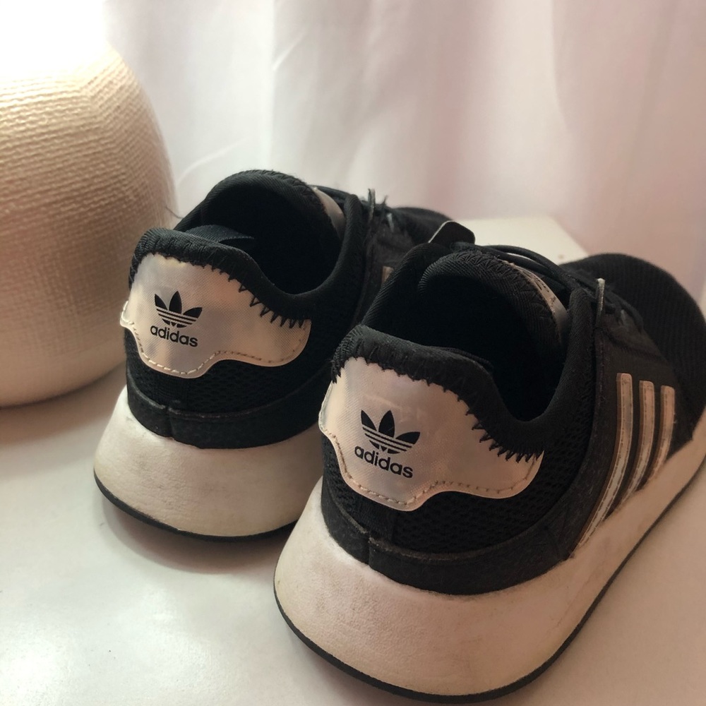 Adidas shoes size 10 used but very good condition